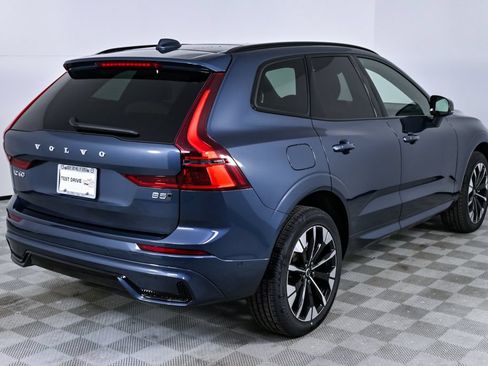 Used 2026 Volvo XC60 B5 Plus w/ Climate Package AWD/4WD image 30