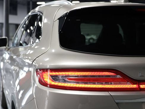 Used 2019 Lincoln MKC Premiere FWD image 33