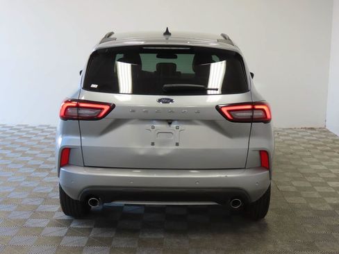 Used 2024 Ford Escape ST-Line w/ Tech Pack #1 FWD image 4