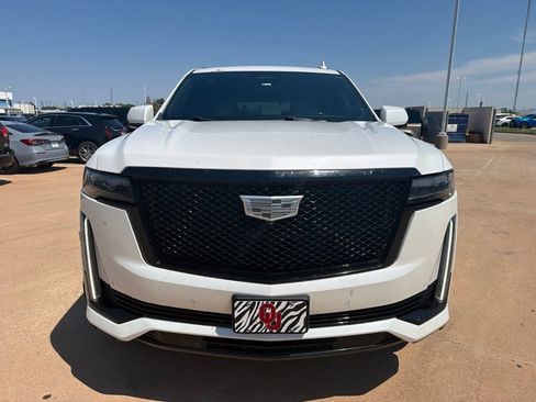 Used 2021 Cadillac Escalade Sport w/ Driver Assist Tech Package AWD/4WD image 5