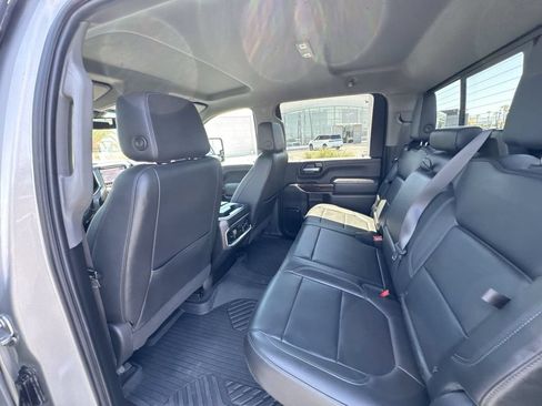 Used 2022 GMC Sierra 2500 SLT w/ SLT Premium Package AWD/4WD image 22