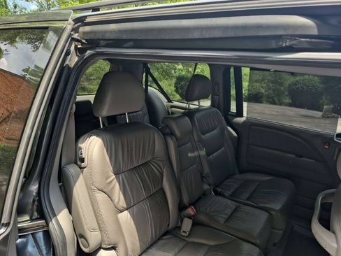 Used 2010 Honda Odyssey EX-L image 17