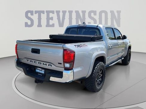 Used 2019 Toyota Tacoma SR5 AWD/4WD image 5