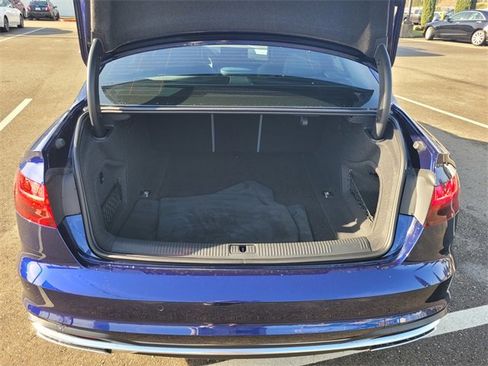 Used 2022 Audi A4 2.0T Premium Plus image 11