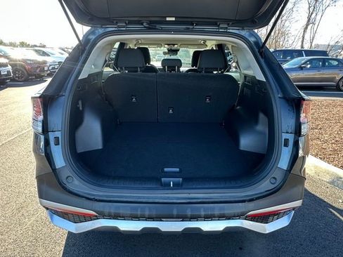 Used 2024 Kia Sportage LX image 14