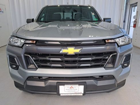 Used 2024 Chevrolet Colorado LT w/ LT Convenience Package image 4