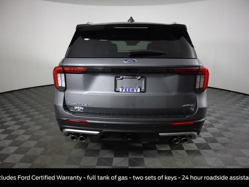 Certified 2025 Ford Explorer Platinum w/ Ultimate Package AWD/4WD image 6