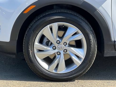 Used 2025 Buick Encore GX Preferred FWD image 33