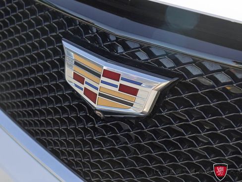 Used 2022 Cadillac XT6 Sport w/ Technology Package AWD/4WD image 48