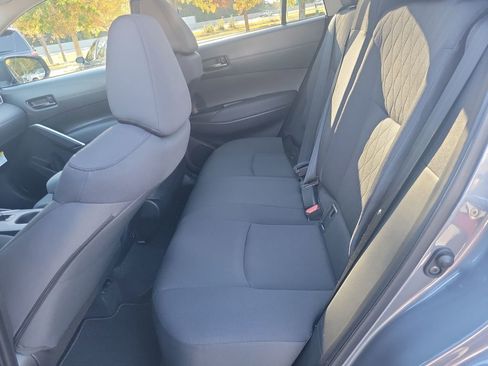 Certified 2025 Toyota Corolla Cross LE image 16