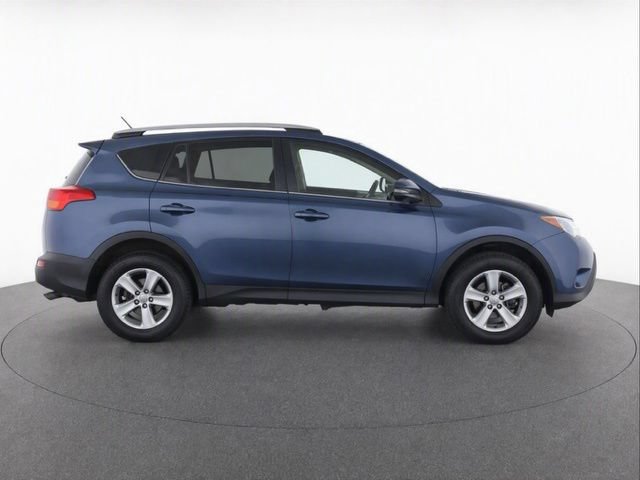 Used 2013 Toyota RAV4 XLE AWD/4WD image 8