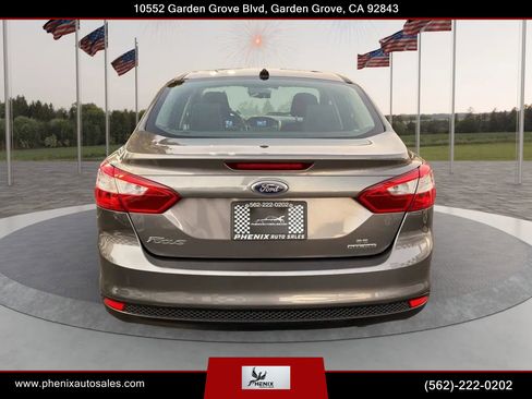 Used 2014 Ford Focus SE image 8