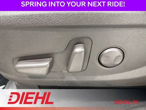 Used 2020 Hyundai Santa Fe SEL w/ Convenience Package image 23