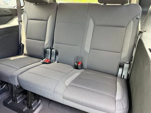 Used 2025 Chevrolet Tahoe LS RWD image 15