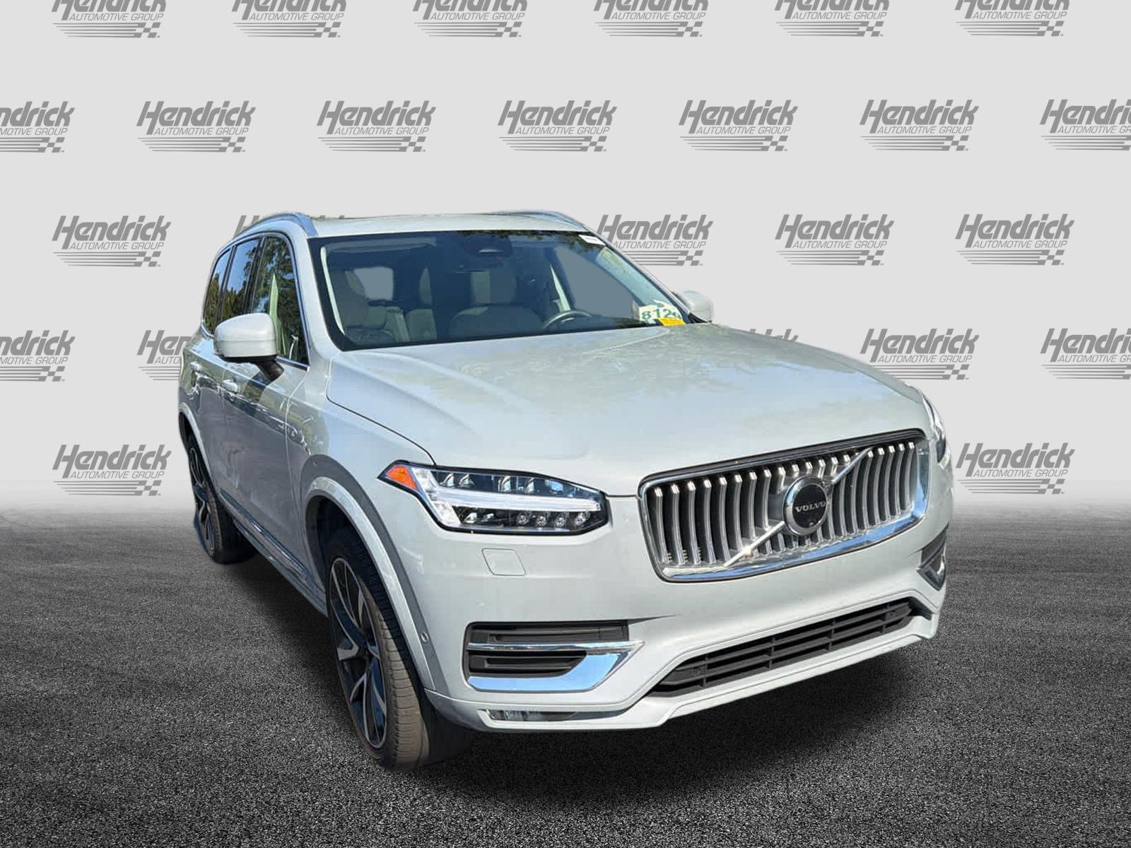 Used 2024 Volvo XC90 B5 Plus w/ Protection Package AWD/4WD image 3