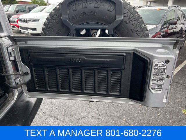 Used 2020 Jeep Wrangler Unlimited Rubicon AWD/4WD image 35
