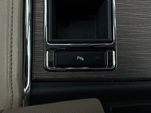 Used 2024 Ford Expedition Limited RWD image 30