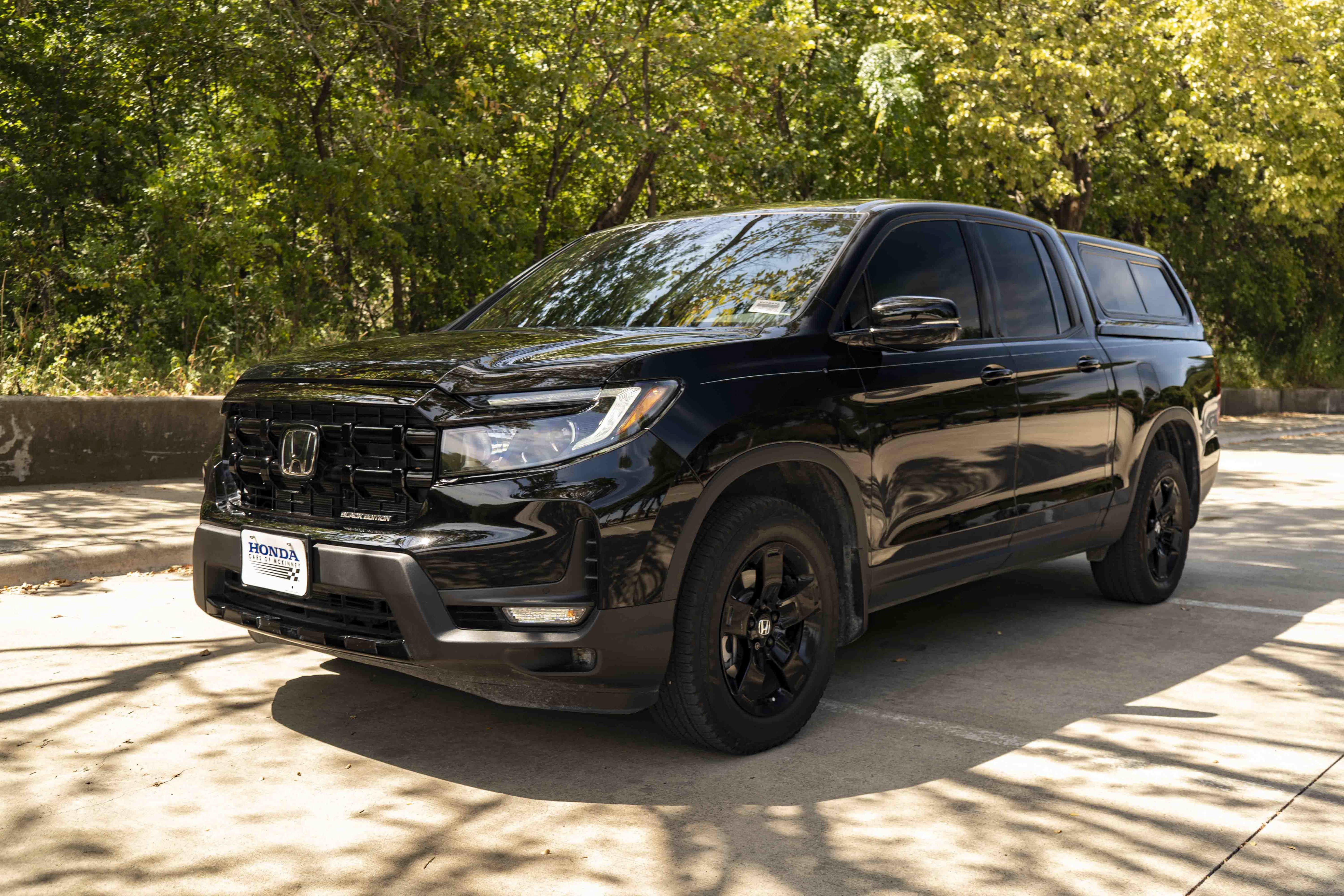 Used 2025 Honda Ridgeline Black Edition image 5