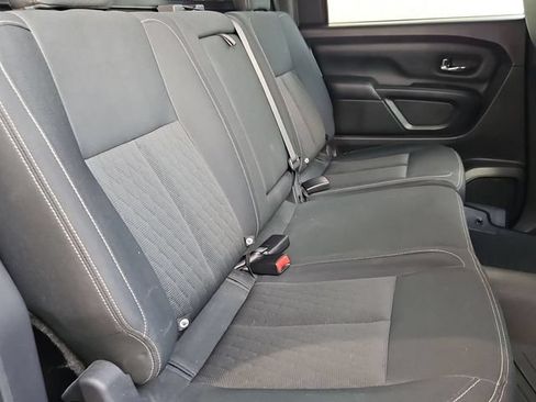 Used 2018 Nissan Titan SV w/ SV Convenience Package RWD image 27