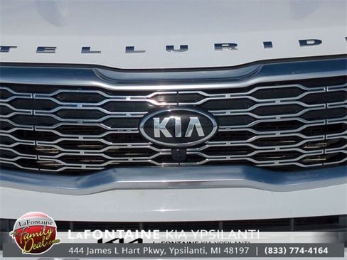 Used 2021 Kia Telluride SX w/ SX Prestige Package image 9