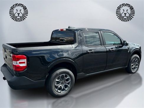 New 2025 Ford Maverick XLT image 5