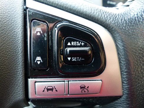 Used 2017 Subaru Legacy 2.5i Sport image 27