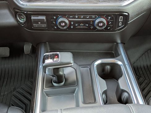 Used 2024 Chevrolet Silverado 1500 LTZ image 19