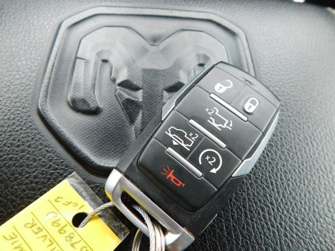 Used 2022 RAM 1500 Laramie w/ Laramie Southwest Edition image 30