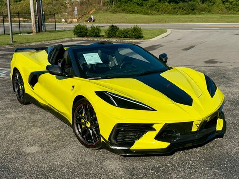 Used 2023 Chevrolet Corvette Stingray Premium Conv RWD image 1
