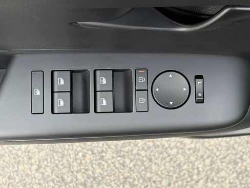 New 2026 Hyundai Kona SE image 45