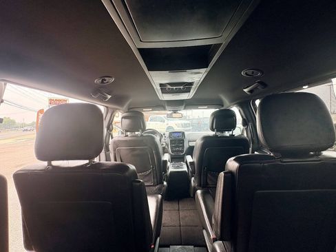 Used 2018 Dodge Grand Caravan GT FWD image 20