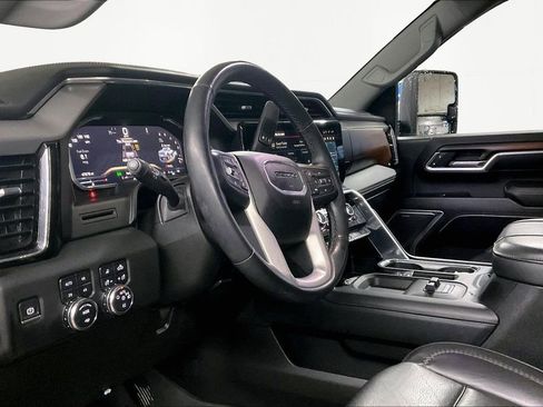 Used 2024 GMC Sierra 2500 Denali image 19