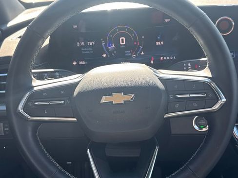 Certified 2025 Chevrolet Traverse LT image 16