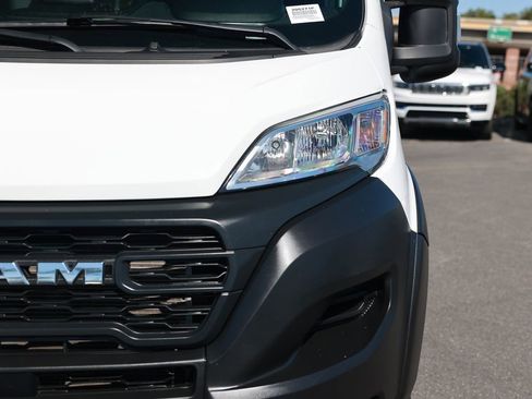 Used 2025 RAM ProMaster 2500 w/ Convenience Group FWD image 5
