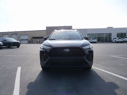 Used 2024 Toyota Corolla Cross LE image 9