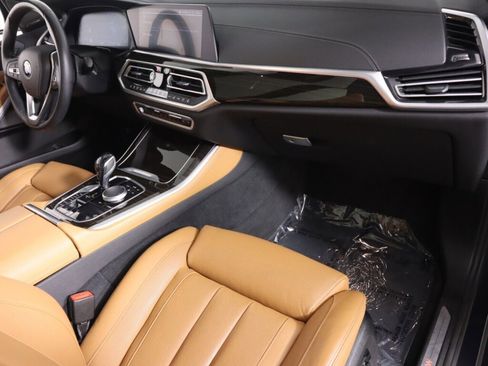 Used 2021 BMW X5 xDrive40i w/ Premium Package image 44