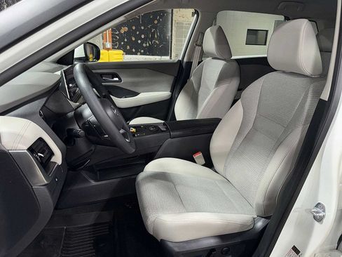 Used 2022 Nissan Rogue SV AWD/4WD image 15
