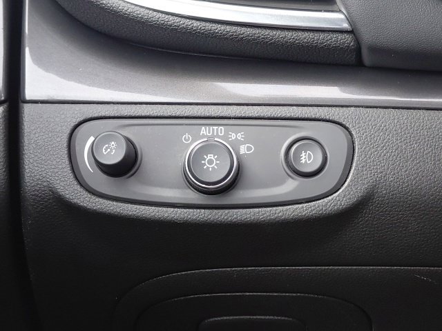 Used 2018 Buick Encore Premium w/ Experience Buick Package FWD image 22