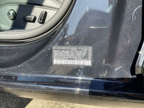 Used 2025 Volkswagen Jetta SE image 30