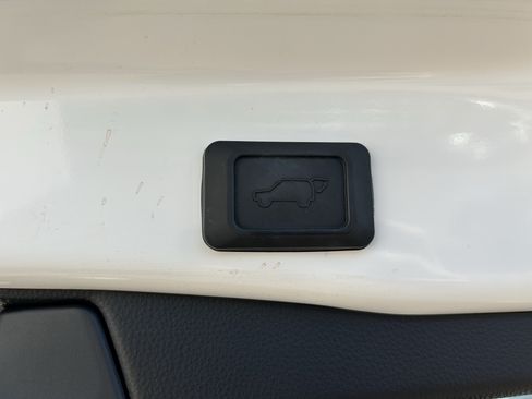 Certified 2024 Toyota RAV4 XLE w/ Convenience Package AWD/4WD image 22