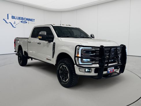 Used 2024 Ford F250 Platinum w/ Tremor Off-Road Package AWD/4WD image 3