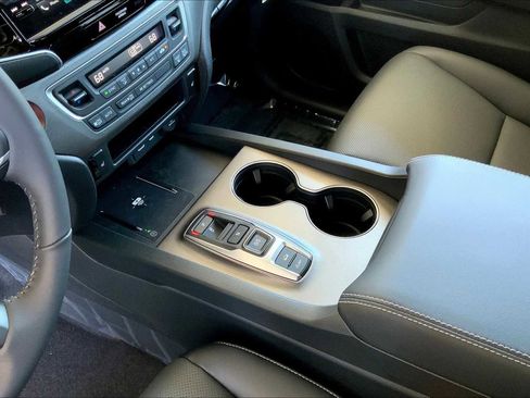 New 2025 Honda Ridgeline RTL image 8