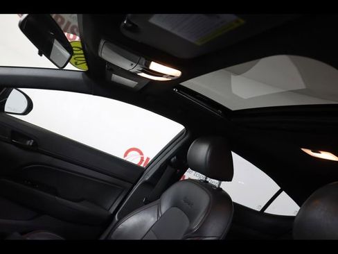 Used 2018 Hyundai Elantra Sport image 24