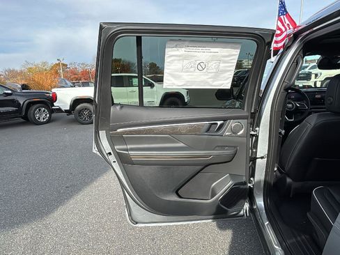 New 2026 Buick Enclave Avenir w/ Super Cruise Package image 29