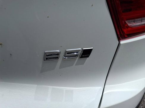 New 2025 Volvo XC40 B5 Core w/ Protection Package Premier image 6