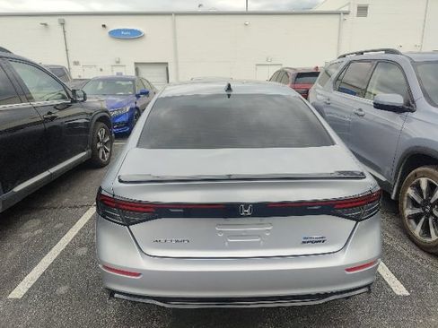 Used 2025 Honda Accord Sport image 27