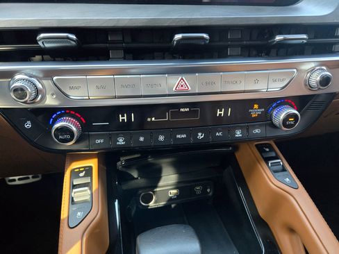 Used 2023 Kia Telluride SX Prestige X-Pro image 30