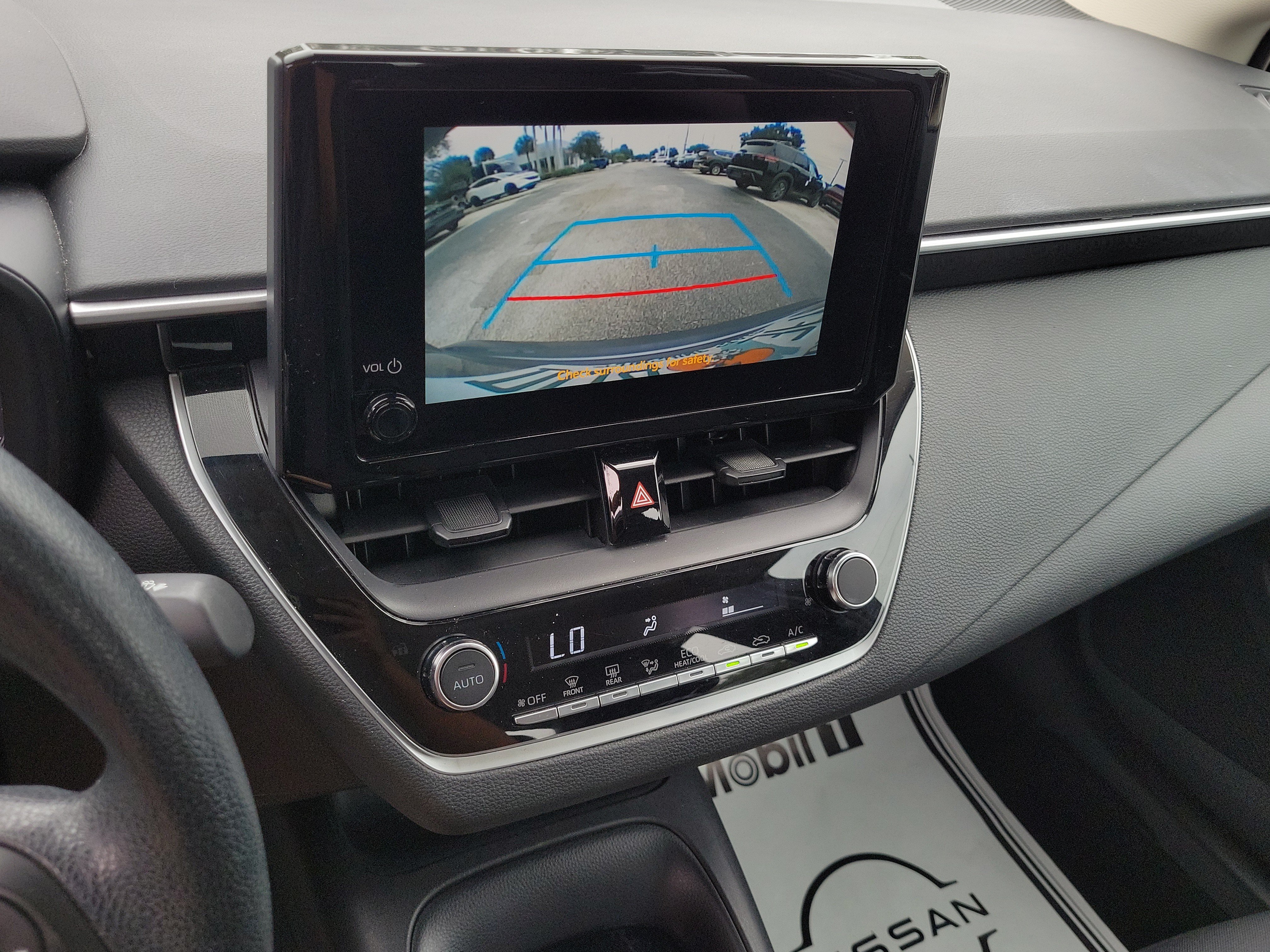 Used 2024 Toyota Corolla LE FWD image 25