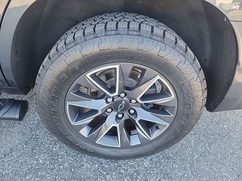 Certified 2021 Chevrolet Tahoe Z71 w/ Z71 Signature Package AWD/4WD image 10