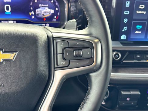 Used 2025 Chevrolet Silverado 1500 LTZ image 26